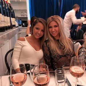 Meet your Posher, Casey